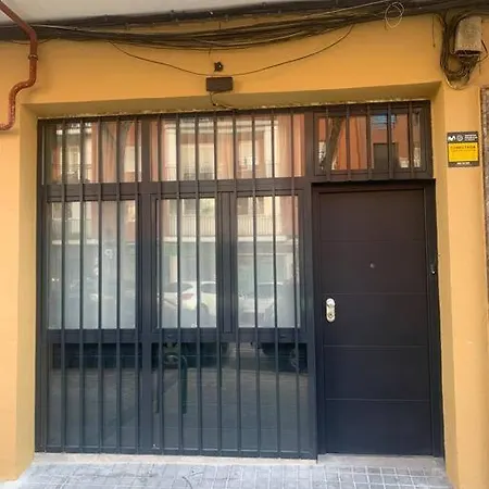 Stunning Apartment Pueblo Nuevo Madrid Exterior photo