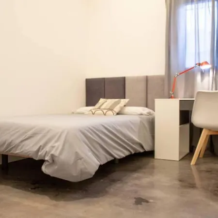 Stunning Apartment Pueblo Nuevo Madrid Exterior photo