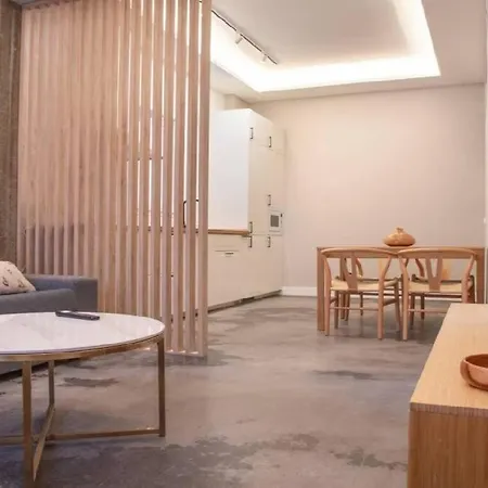 Stunning Apartment Pueblo Nuevo Madrid Exterior photo